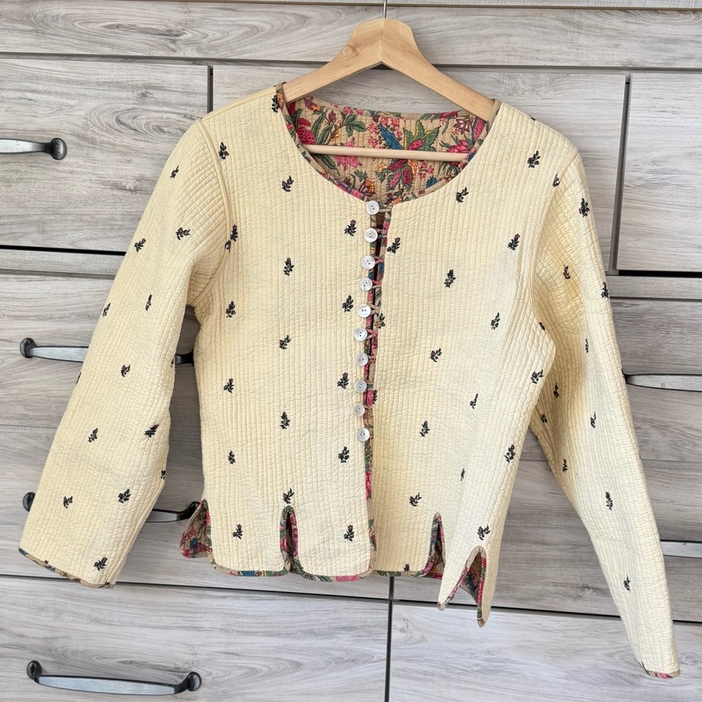 Vintage Reversible Quilted Floral Jacket Cream Cotton Cottagecore Boho Handmade